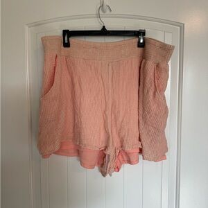 Torrid pink print cotton shorts size 3